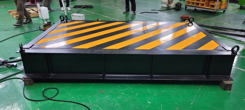 저심도 로드블럭(Shallow mounted wedge barrier)